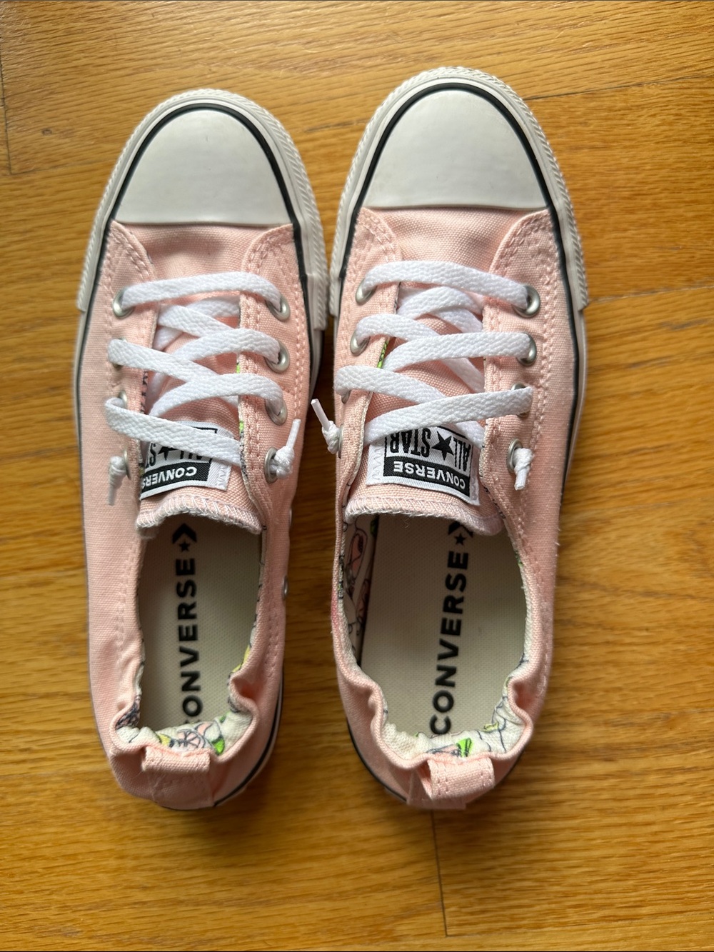 Converse Low Top Sneakers - Light Pink with White Toe, elastic back 7.5